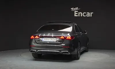 Mercedes-Benz E-Class 2026, 2622 км, за 52851 USD
