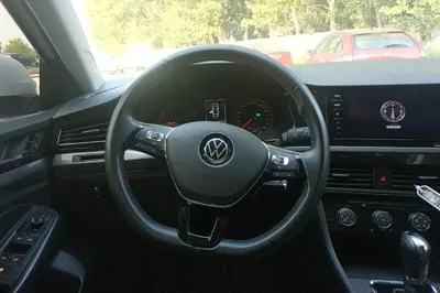 Volkswagen Bora 2021, 52000 км, за 10226 USD - фото 13