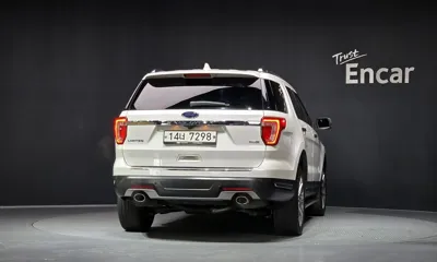 Ford Explorer 2018, 56789 км, за 12282.79 USD