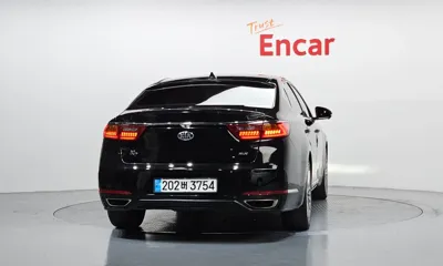 Kia K7 2016, 183638 км, за 5194.04 USD