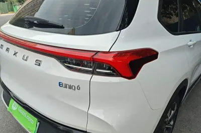 SAIC MAXUS EUNIQ 6 2021, 28400 км, за 15237 USD - фото 9