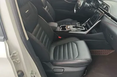 SAIC MAXUS EUNIQ 6 2021, 28400 км, за 15237 USD - фото 19