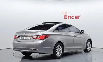 Hyundai Sonata 2012, 122105 км, за 3203.26 USD