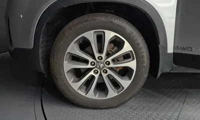 Kia Sorento 2014, 217213 км, за 3250.82 USD