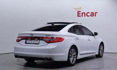Hyundai Grandeur 2015, 90710 км, за 6180.07 USD