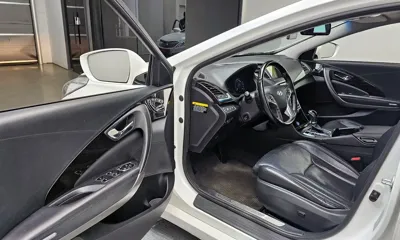 Hyundai Grandeur 2015, 90710 км, за 6180.07 USD - фото 11