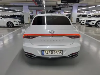 Hyundai Grandeur 2023, 60418 км, за 14014.7 USD