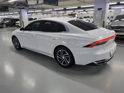 Hyundai Grandeur 2023, 60418 км, за 14014.7 USD