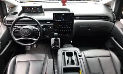 Hyundai Staria 2022, 59892 км, за 21824.12 USD - фото 7