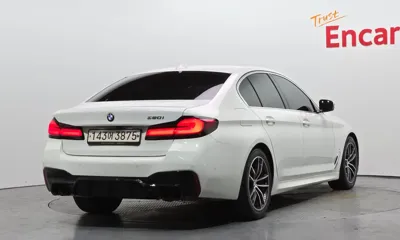 BMW 5-Series 2022, 109126 км, за 21835.78 USD