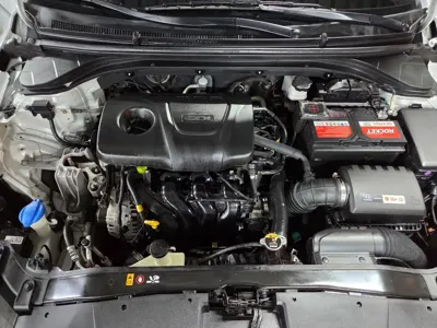 Hyundai Avante 2018, 118344 км, за 5821.19 USD - фото 6