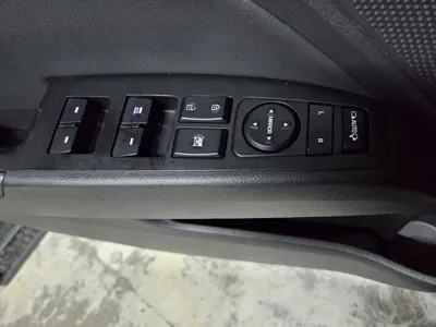 Hyundai Avante 2018, 118344 км, за 5821.19 USD - фото 14