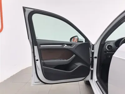 Audi A3 2020, 42100 км, за 9654.61 USD - фото 8
