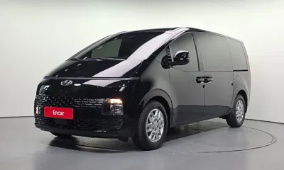 Hyundai Staria · 2023 год