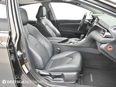 Toyota Camry 2018, 114872 км, за 16935.8 USD - фото 10