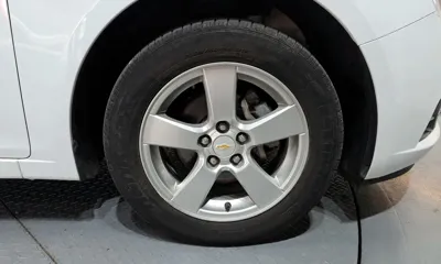 ChevroletGMDaewoo Cruze 2012, 73666 км, за 2095.37 USD
