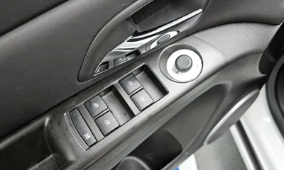 ChevroletGMDaewoo Cruze 2012, 73666 км, за 2095.37 USD - фото 17