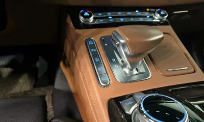 Genesis G90 2019, 82097 км, за 20559.63 USD - фото 9