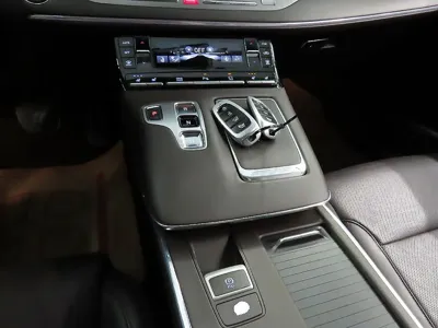 Hyundai Grandeur 2020, 108302 км, за 14853.43 USD - фото 16