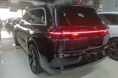 Li Auto L8 2023, 66000 км, за 35008 USD