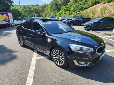 Kia K7 2013, 214732 км, за 2953.92 USD
