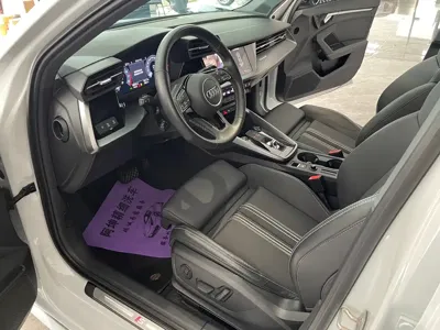 Audi A3 2023, 38000 км, за 22630.52 USD
