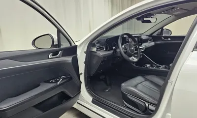 Kia K5 2021, 25715 км, за 14006.52 USD - фото 10