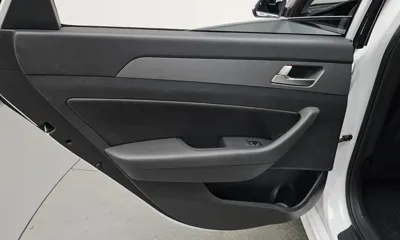 Hyundai Sonata 2018, 69232 км, за 9185.67 USD - фото 26