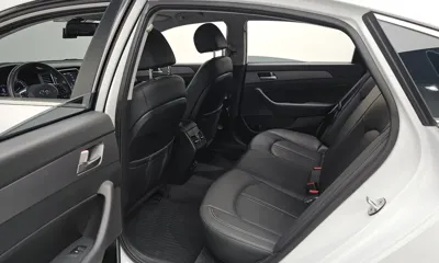 Hyundai Sonata 2018, 69232 км, за 9185.67 USD - фото 27