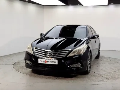 Hyundai Grandeur 2012, 212000 км, за 2129.04 USD - фото 2