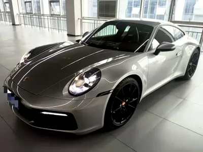 Porsche 911 · 2024 год
