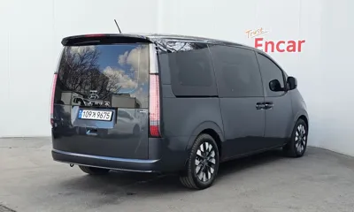 Hyundai Staria 2022, 45018 км, за 21440.37 USD