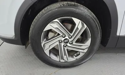 Hyundai Santafe 2021, 60775 км, за 14859.6 USD