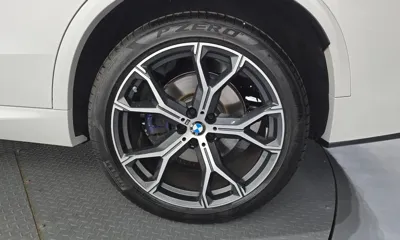 BMW X5 2025, 17007 км, за 65636.08 USD - фото 21