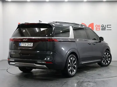 Kia Canival 2022, 119436 км, за 17421.82 USD