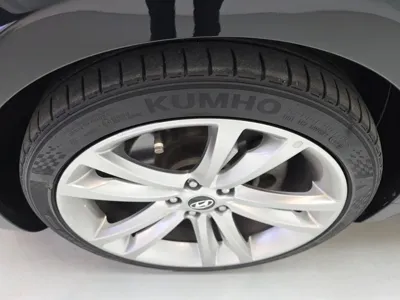 Hyundai Genesis 2010, 167828 км, за 2461.6 USD