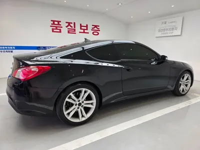 Hyundai Genesis 2010, 167828 км, за 2461.6 USD - фото 12