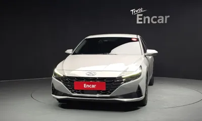Hyundai Avante 2021, 58883 км, за 10973.04 USD