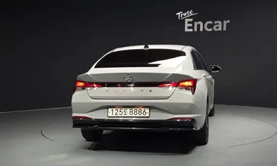 Hyundai Avante 2021, 58883 км, за 10973.04 USD