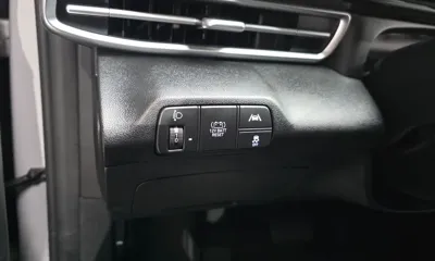 Hyundai Avante 2021, 58883 км, за 10973.04 USD - фото 27