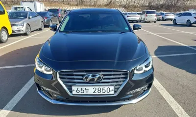 Hyundai Grandeur 2019, 30568 км, за 11562.6 USD