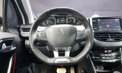 Peugeot 2008 2019, 104081 км, за 5901.27 USD - фото 12