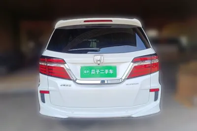 Honda Elysion 2016, 80700 км, за 19174 USD