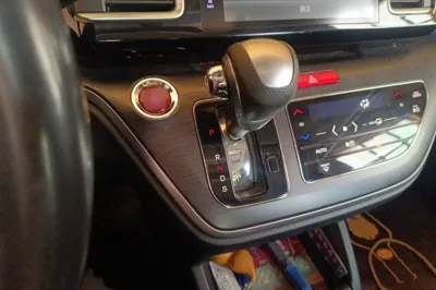 Honda Elysion 2016, 80700 км, за 19174 USD - фото 13