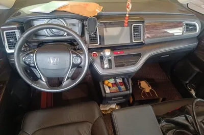 Honda Elysion 2016, 80700 км, за 19174 USD - фото 18