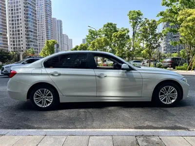 BMW 3 Series 2015, 100000 км, за 7327.7 USD