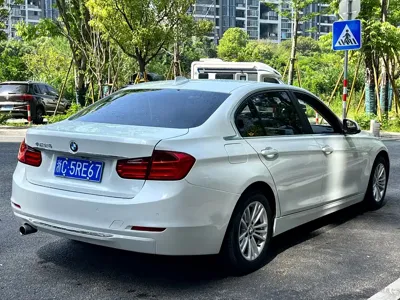 BMW 3 Series 2015, 100000 км, за 7327.7 USD