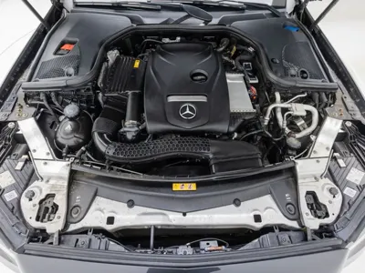 Mercedes-Benz E-Class 2022, 91316 км, за 22144.38 USD - фото 6