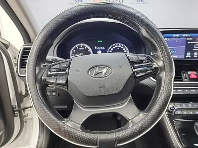 Hyundai Grandeur 2018, 77694 км, за 9780.75 USD - фото 9