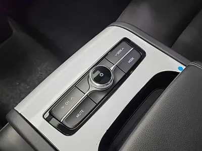 Hyundai Grandeur 2018, 77694 км, за 9780.75 USD - фото 14